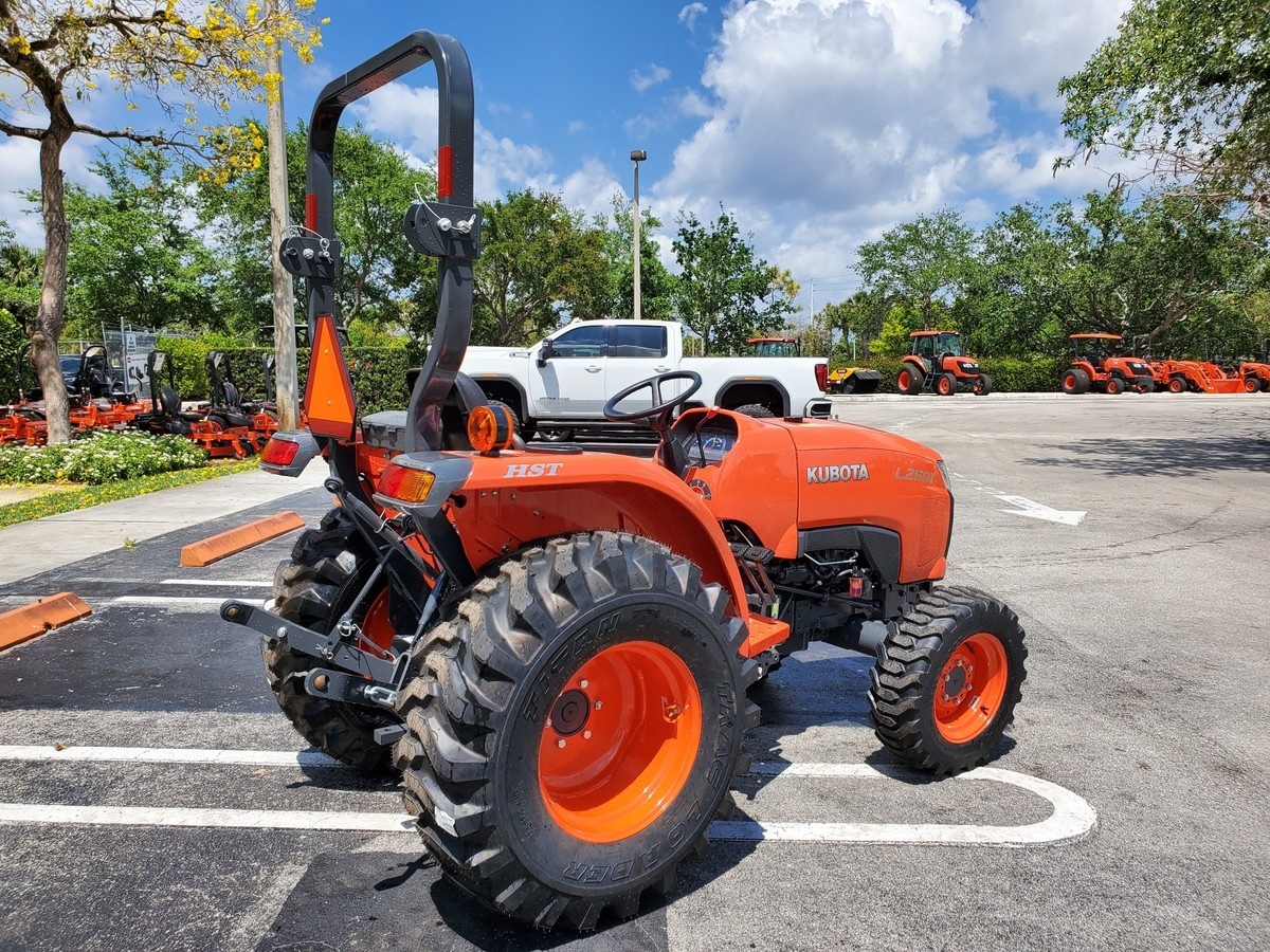 KUBOTA L2501HST